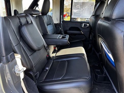 Used 2021 Jeep Wrangler Unlimited Sahara image 17
