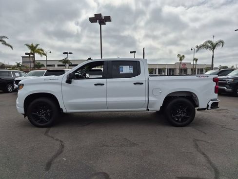 Used 2023 Chevrolet Silverado 1500 Custom AWD/4WD image 5