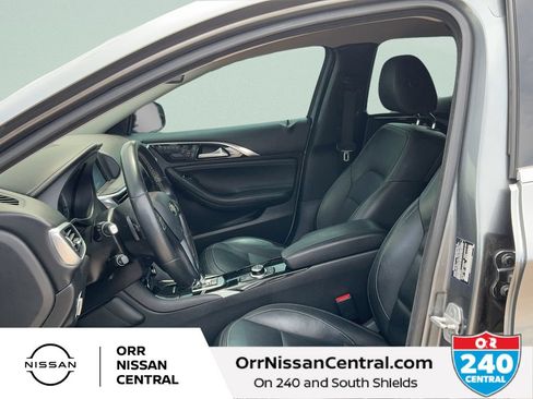 Used 2018 INFINITI QX30 AWD w/ Cargo Package image 17