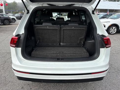 Used 2020 Volkswagen Tiguan SE R-Line w/ 3rd Row Seat Package AWD/4WD image 25