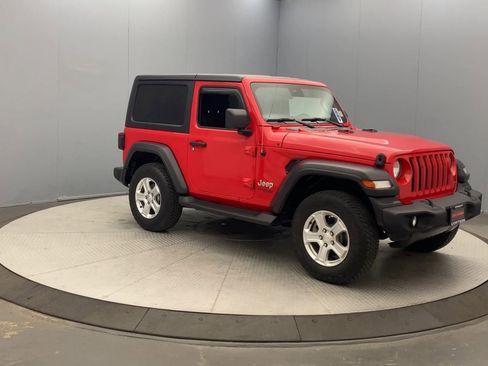 Used 2021 Jeep Wrangler Sport AWD/4WD image 7