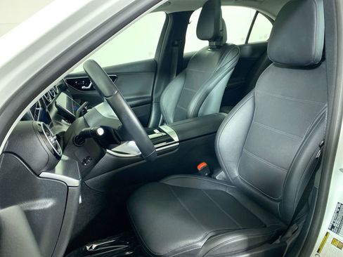 Used 2025 Mercedes-Benz C 300 Sedan image 17