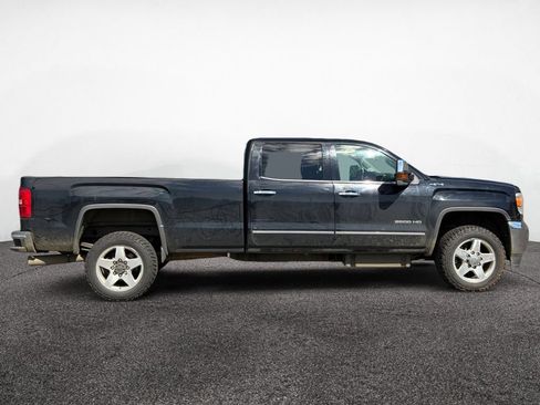 Used 2015 GMC Sierra 2500 SLT w/ Duramax Plus Package AWD/4WD image 5