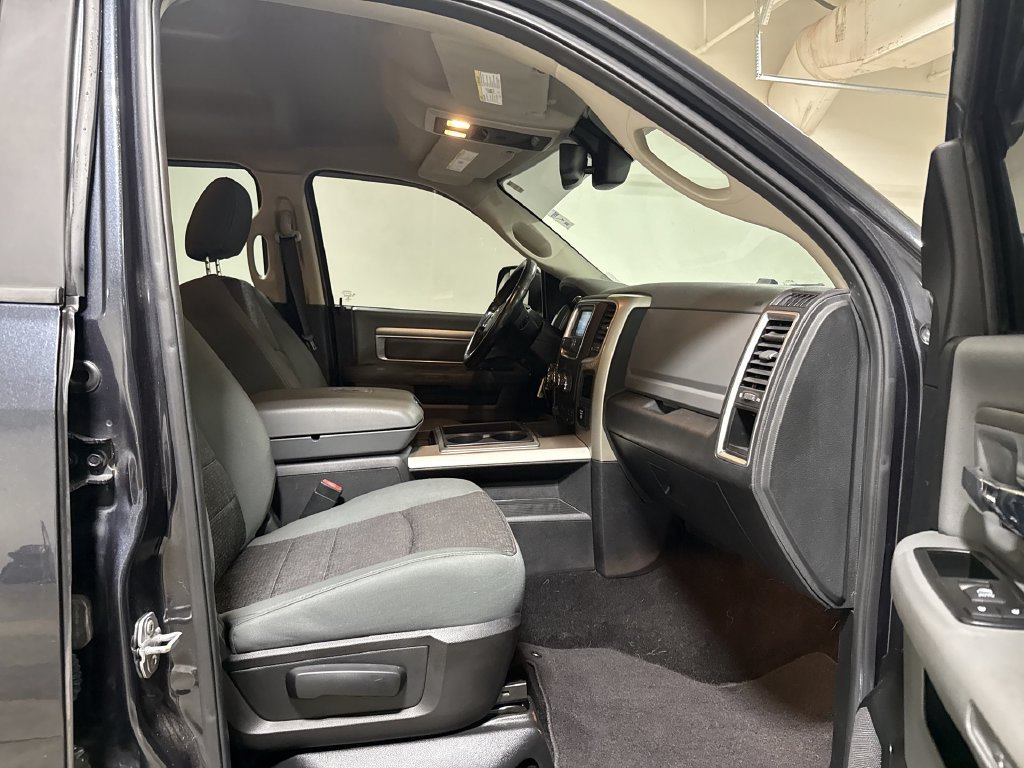 Used 2015 RAM 1500 Big Horn AWD/4WD image 21
