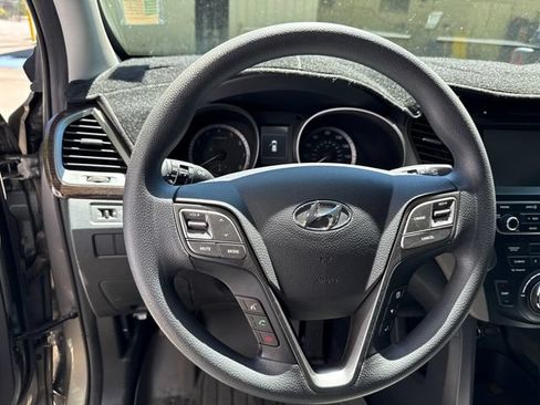 Used 2018 Hyundai Santa Fe Sport w/ 2.4L Value Package 02 FWD image 18