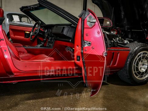 Used 1986 Chevrolet Corvette Convertible image 54