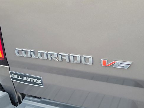 Used 2017 Chevrolet Colorado LT w/ LT Convenience Package image 31