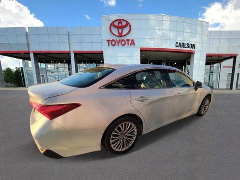 Certified 2020 Toyota Avalon Limited image 5