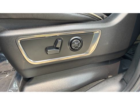 Used 2020 RAM 1500 Limited AWD/4WD image 15