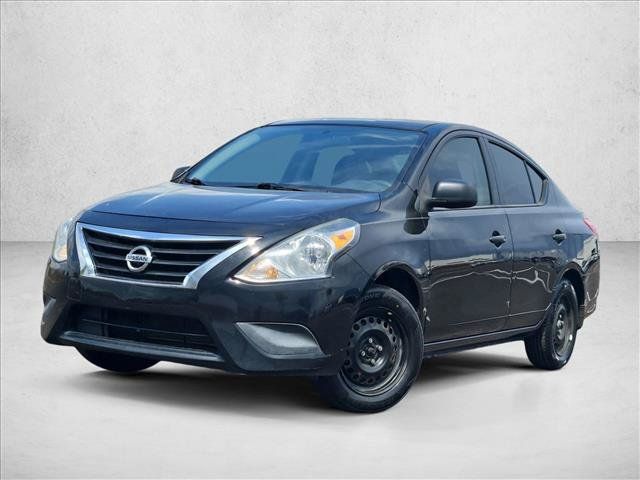 Used 2015 Nissan Versa S FWD image 4