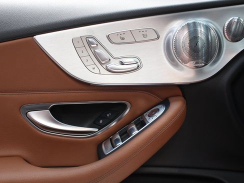 Used 2017 Mercedes-Benz C 300 Cabriolet image 33