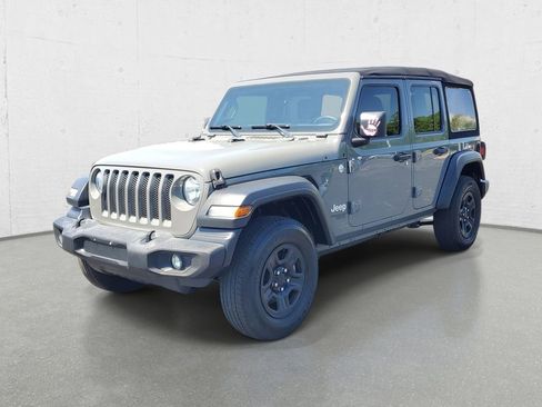 Used 2019 Jeep Wrangler Unlimited Sport AWD/4WD image 4