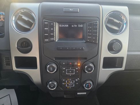 Used 2014 Ford F150 XLT w/ XLT Chrome Package image 28