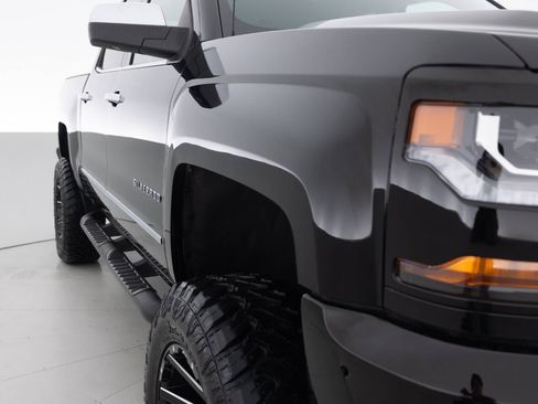 Used 2017 Chevrolet Silverado 1500 LTZ Z71 w/ LTZ Plus Package image 11