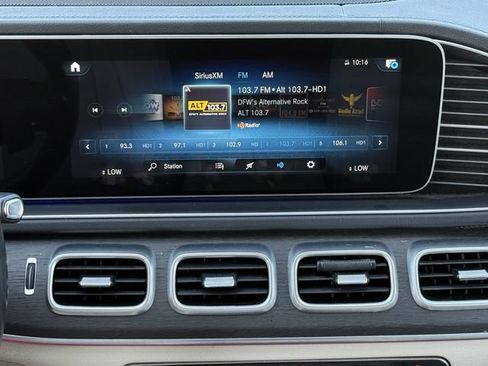 Used 2021 Mercedes-Benz GLS 450 4MATIC image 16