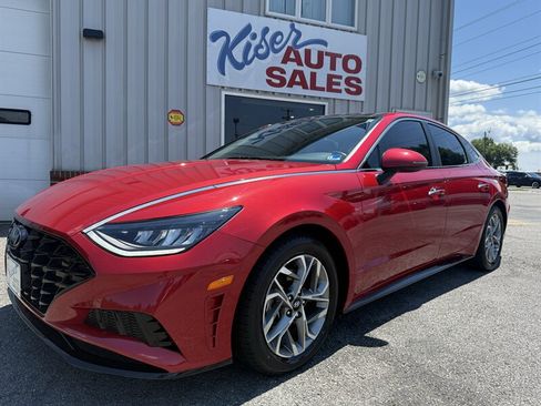 Used 2020 Hyundai Sonata SEL w/ Convenience + Sunroof Package FWD image 2
