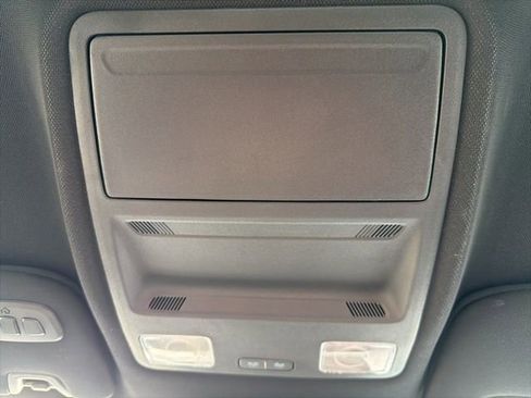 Used 2024 Ford Mustang GT Premium image 36