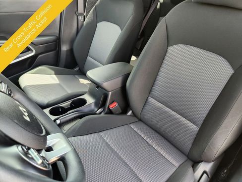 Certified 2025 Kia Soul LX FWD image 10