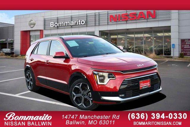 Used 2024 Kia Niro SX Touring FWD image 1