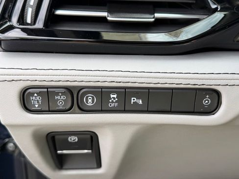 Certified 2026 Acura MDX SH-AWD w/ Advance Package image 28