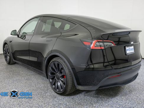 Used 2024 Tesla Model Y Performance AWD/4WD image 5