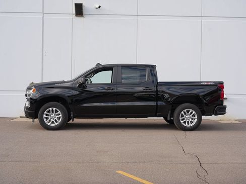 Used 2022 Chevrolet Silverado 1500 RST AWD/4WD image 6