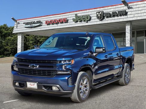 Used 2020 Chevrolet Silverado 1500 RST w/ Texas Edition image 2