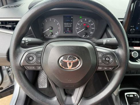 Used 2025 Toyota Corolla Cross AWD Hybrid image 13