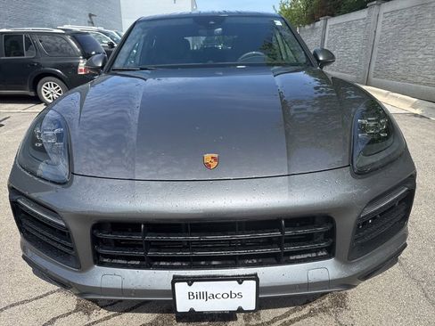Used 2023 Porsche Cayenne GTS w/ Premium Package AWD/4WD image 9