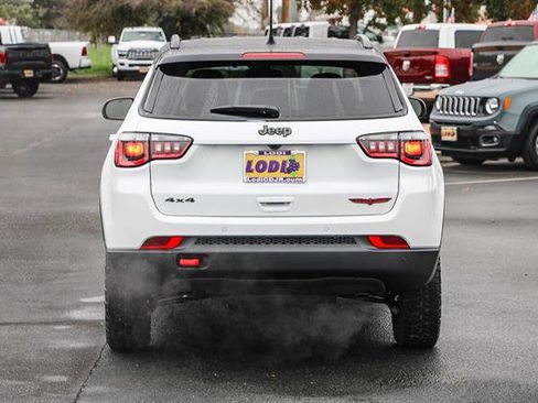 New 2026 Jeep Compass Trailhawk image 3