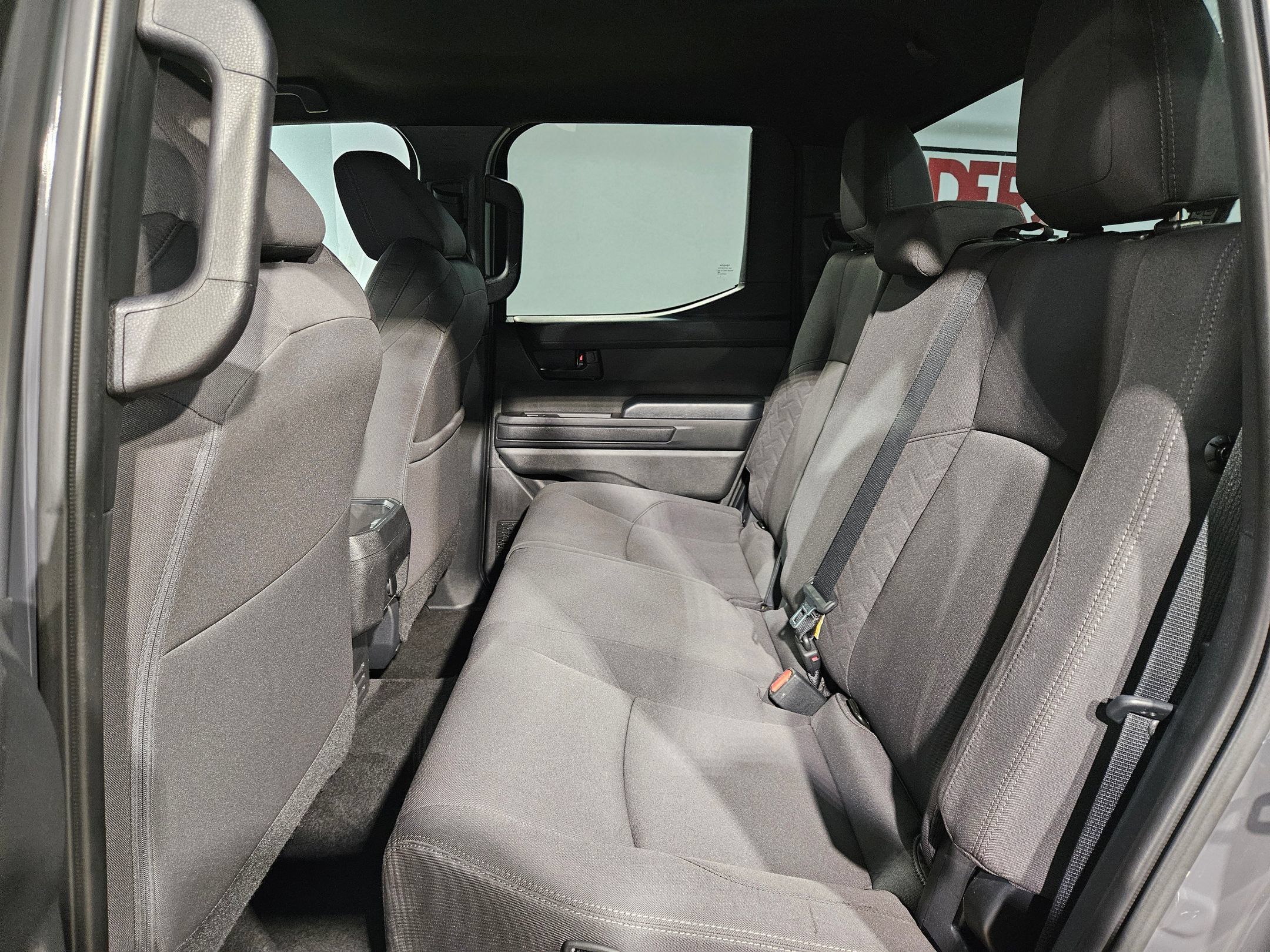 Certified 2025 Toyota Tacoma SR5 AWD/4WD image 35