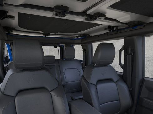 New 2025 Ford Bronco Badlands image 12