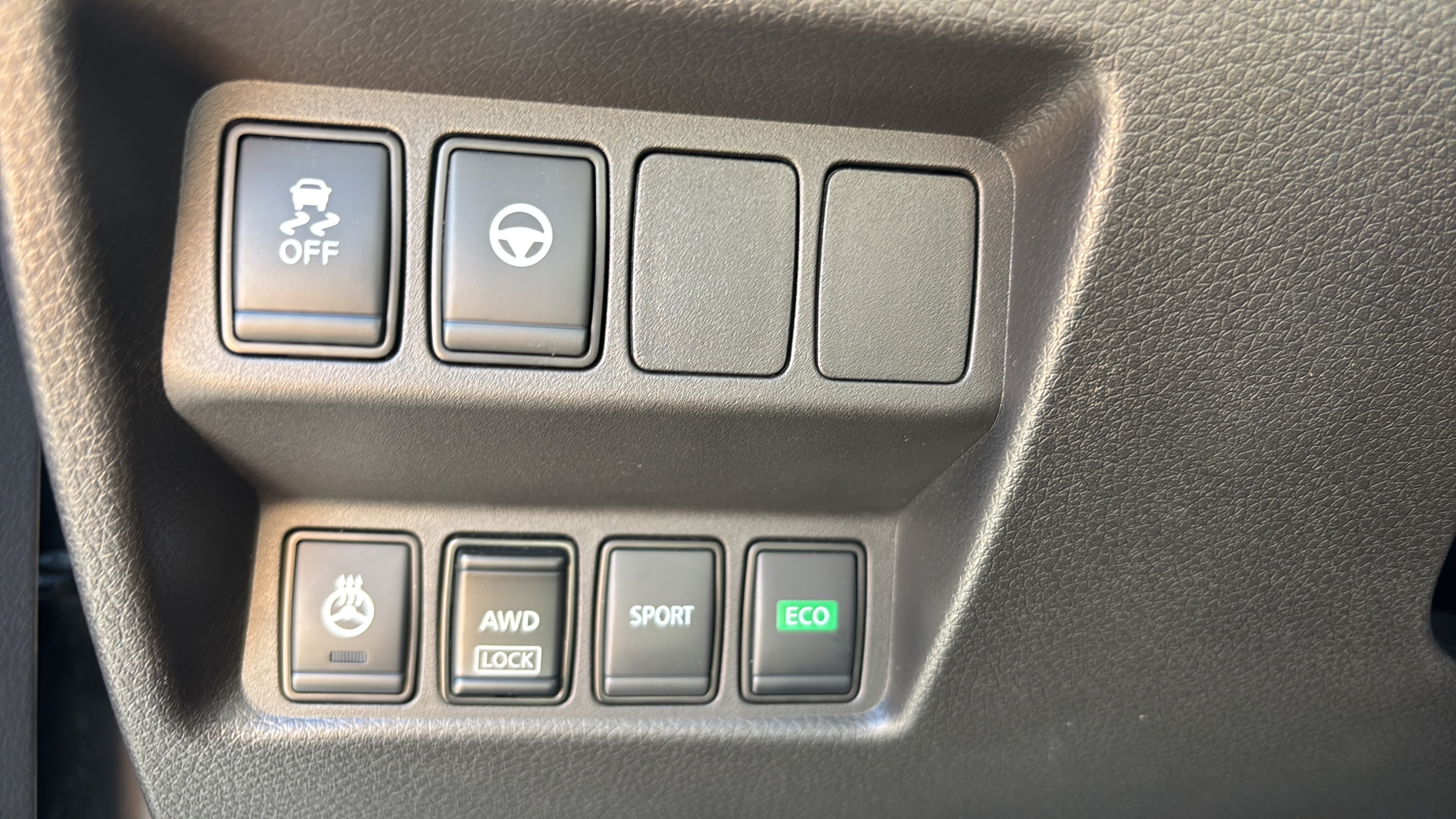 Used 2022 Nissan Rogue Sport SL AWD/4WD image 18
