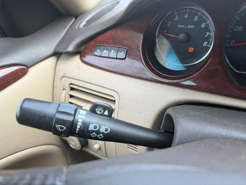 Used 2007 Buick Lucerne CXL FWD image 24