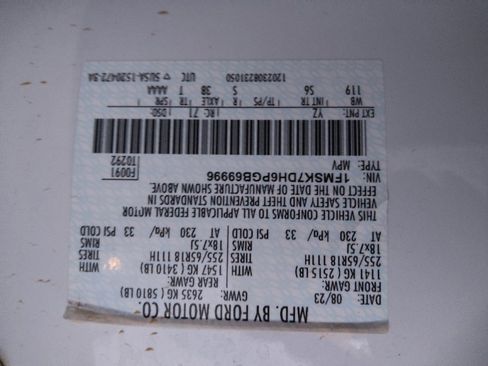 Used 2023 Ford Explorer XLT w/ Equipment Group 202A RWD image 33