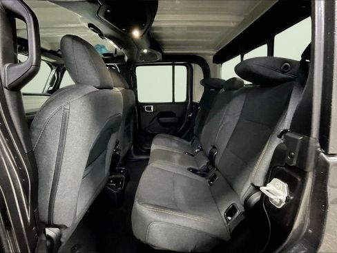 New 2026 Jeep Gladiator Sport AWD/4WD image 11