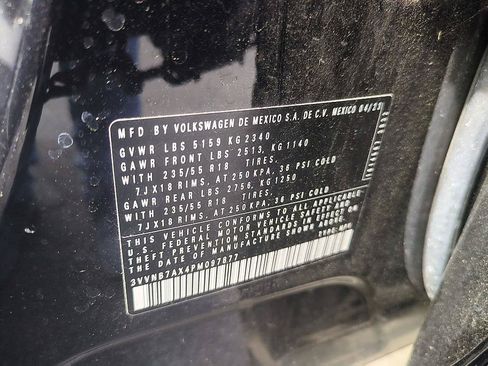 Used 2023 Volkswagen Tiguan SE FWD image 35
