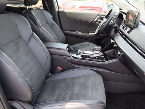 Used 2025 Mitsubishi Outlander SE FWD image 28