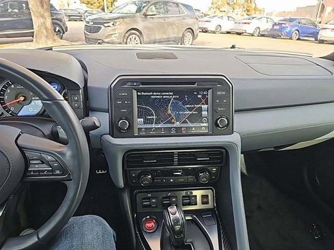 Used 2020 Nissan GT-R Premium image 13