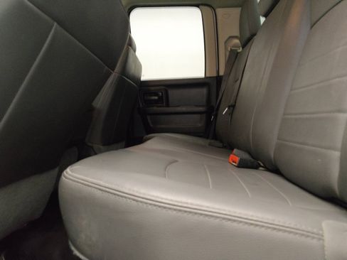 Used 2020 RAM 1500 Tradesman w/ Chrome Appearance Group AWD/4WD image 18