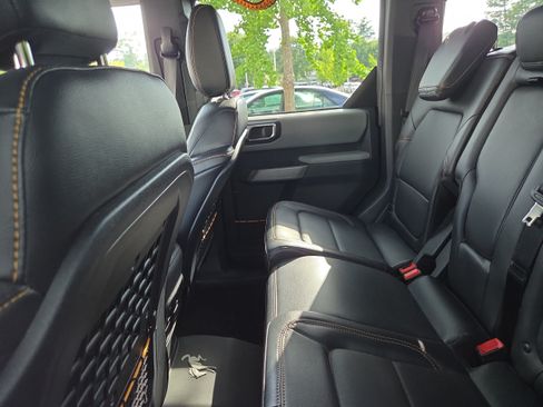 Used 2022 Ford Bronco Badlands AWD/4WD image 10