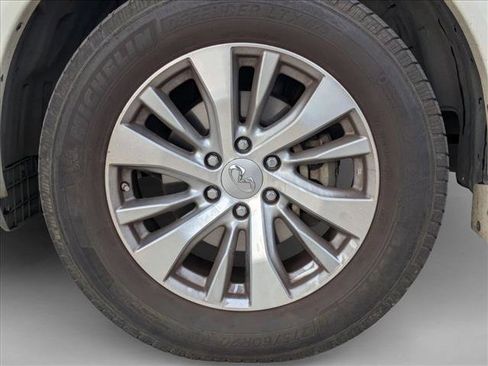 Used 2017 INFINITI QX80 4WD w/ Driver Assistance Package image 9