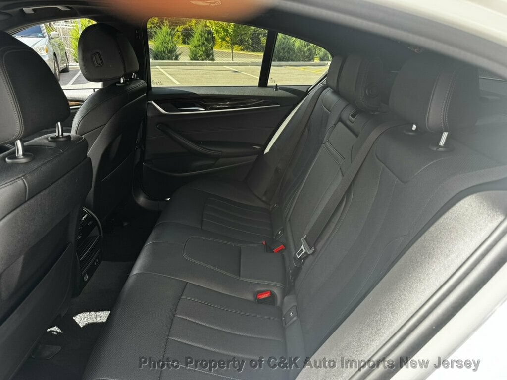 Used 2021 BMW 530i w/ Convenience Package RWD image 21