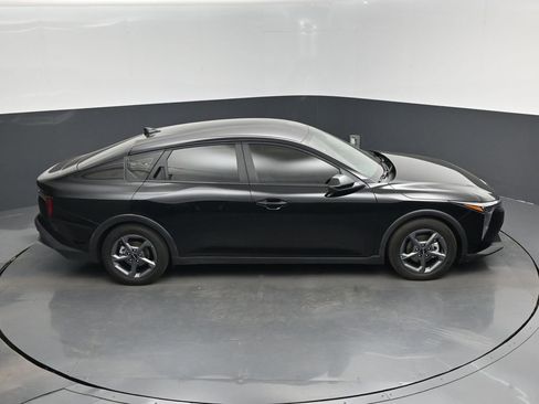 Certified 2025 Kia K4 LXS FWD image 13