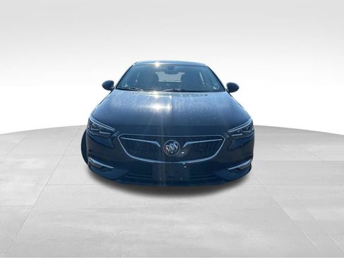 Used 2018 Buick Regal Preferred w/ Driver Confidence Package #1 FWD image 8