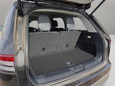 New 2026 Lincoln Aviator Premiere image 8