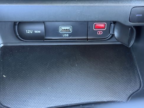 Certified 2022 Kia Soul EX image 25