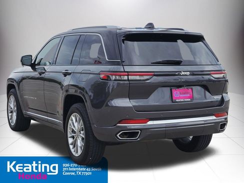 Used 2022 Jeep Grand Cherokee Summit w/ Trailer Tow Prep Group (B) RWD image 8
