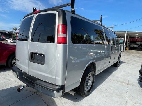 Used 2017 Chevrolet Express 3500 LT w/ LT Preferred Equipment Group RWD image 25