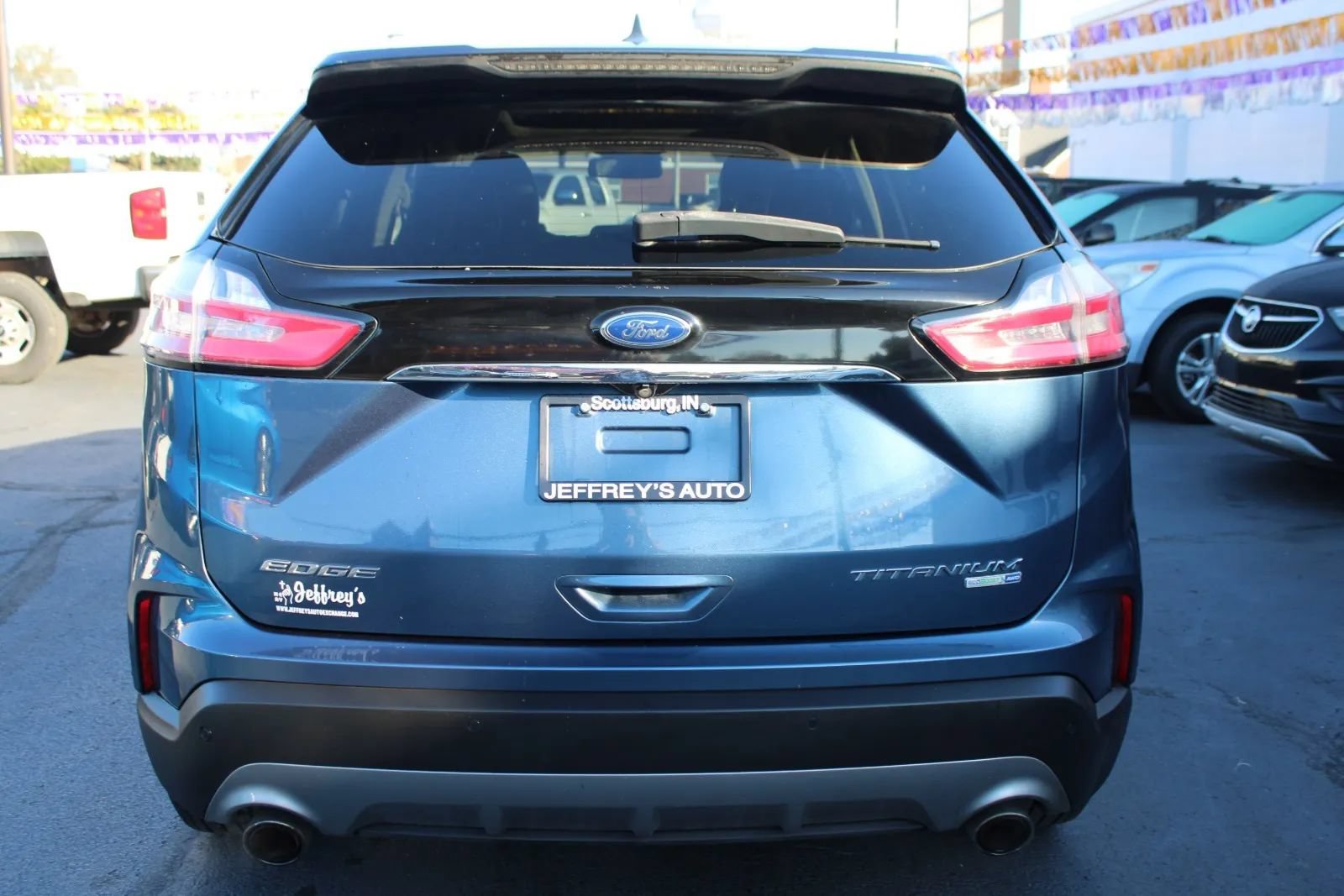 Used 2019 Ford Edge Titanium w/ Equipment Group 301A AWD/4WD image 3